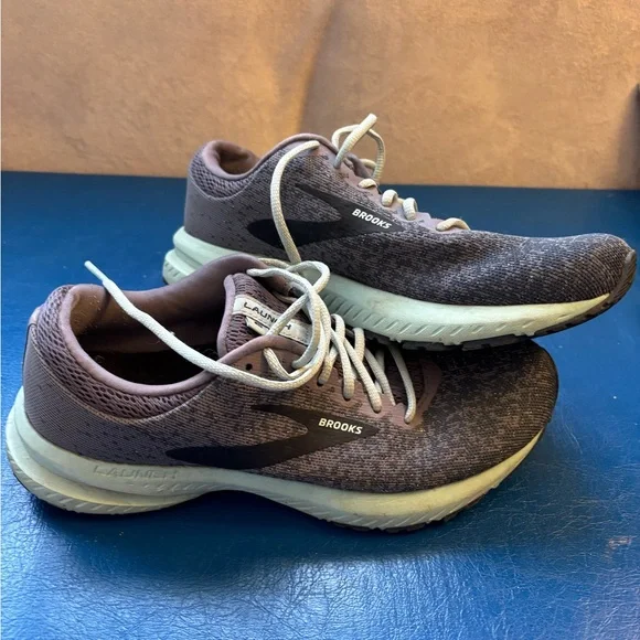 Brooks Shoes Brooks Launch Womens Sneakers Gray And Mint